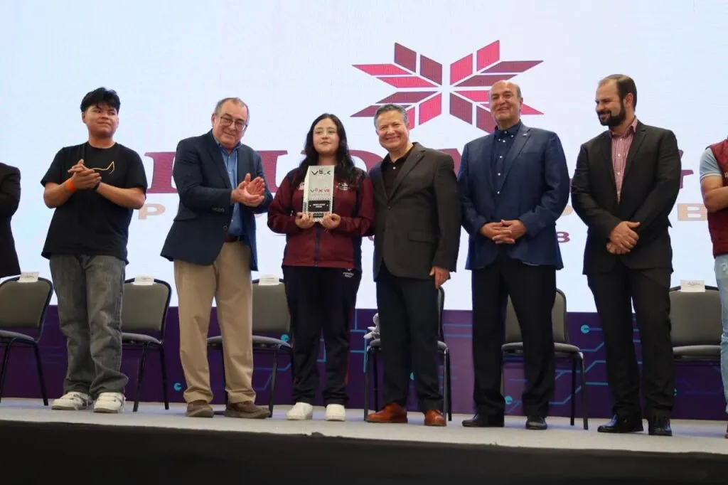 Jóvenes del CONALEP Tulancingo representarán a México en el Mundial de Robótica