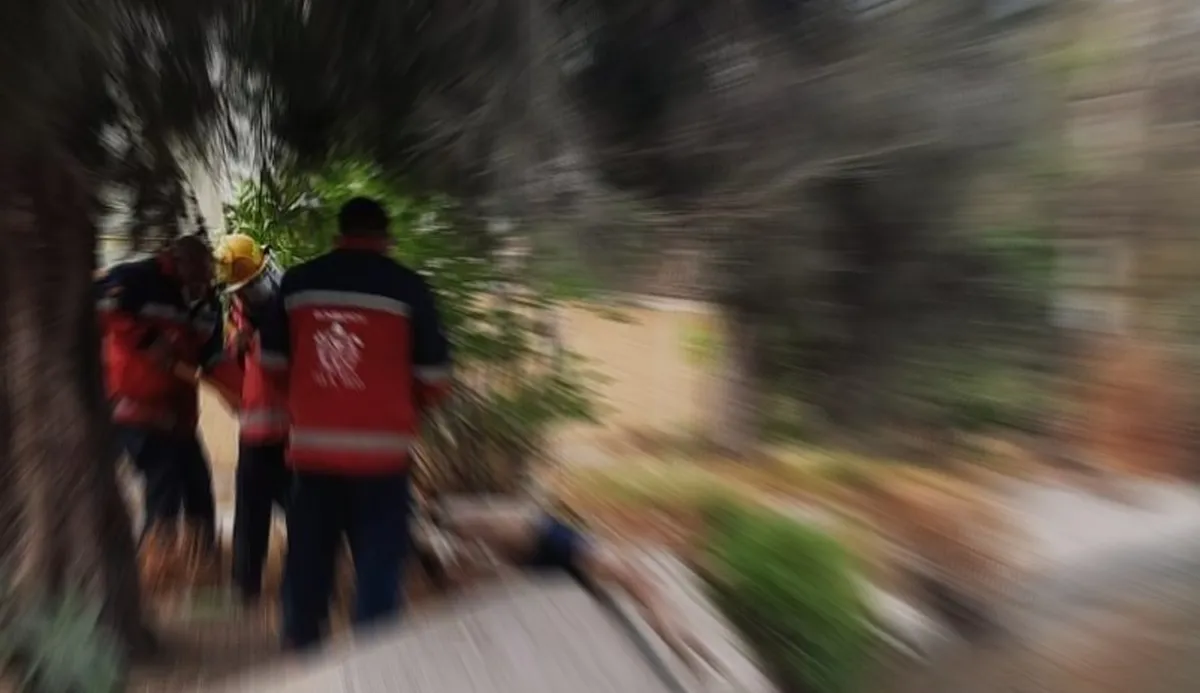 Hallan cadáver en canal de aguas negras en Tula