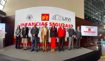 PT impulsa restricciones al uso de celulares en planteles educativos de Hidalgo
