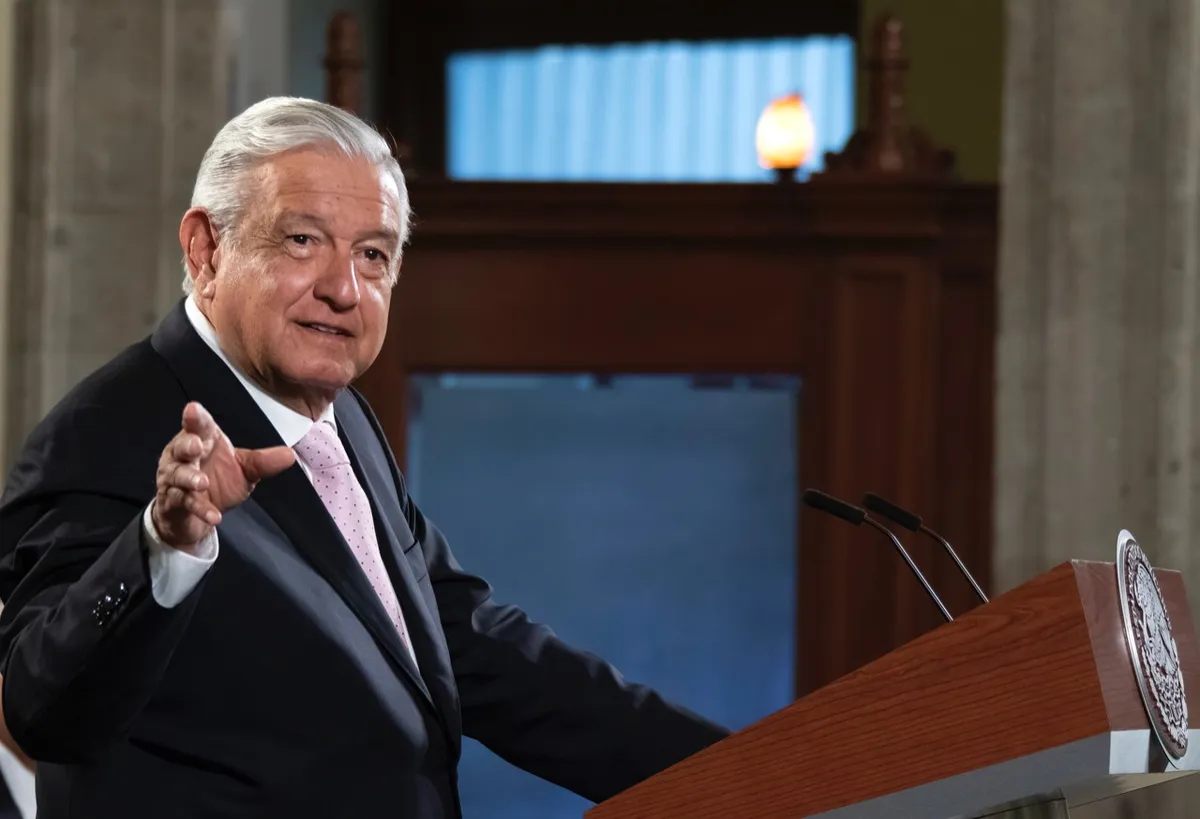 ¿Quieren que resolvamos los problemas con violencia?, responde AMLO a sacerdotes