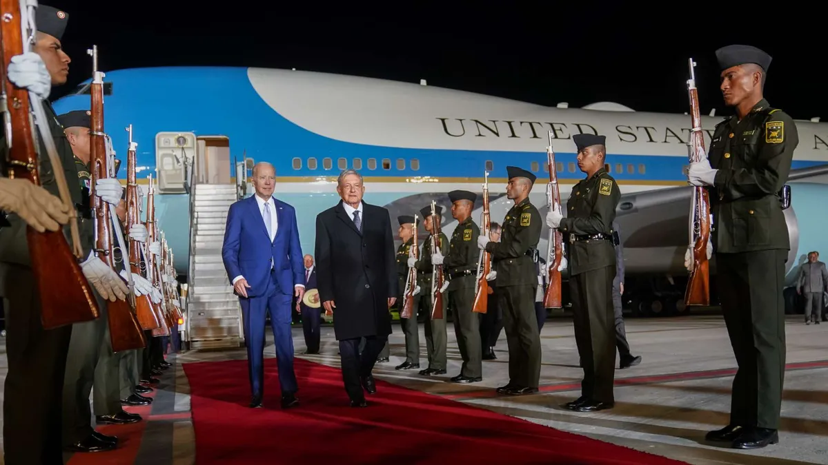 ‘Es un gran aeropuerto’: dijo Biden a AMLO tras aterrizar en el AIFA