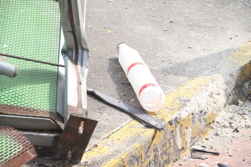Invadir el carril del Tuzobús podría costarte hasta 3 mil 500 pesos