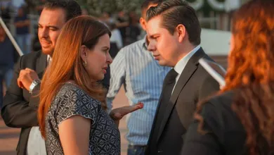 Pedro Escudero acusa a Carolina Viggiano de entregar cheques sin fondos a militantes del PRI en Tulancingo durante la elección.