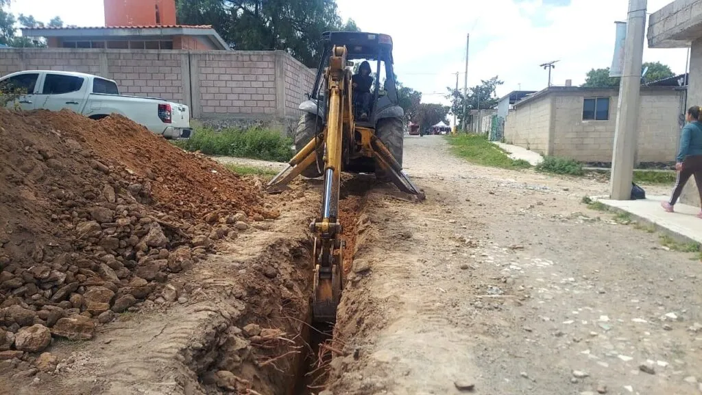 Zempoala mejora servicios sanitarios con nuevas redes de drenaje en comunidades