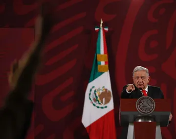 Difundieron ‘politiquería’ sobre cita pospuesta del general Sandoval con diputados: AMLO