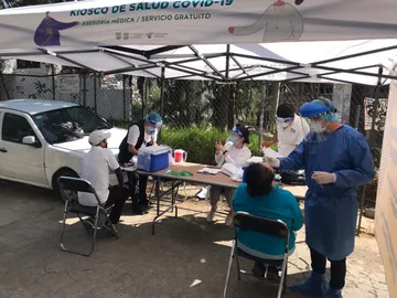 Chilangos saturan kioscos para detección de Covid