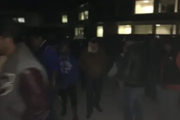 Militares y Guardia Nacional enfrentan resistencia en operativo por huachicol en Tepetitlán.