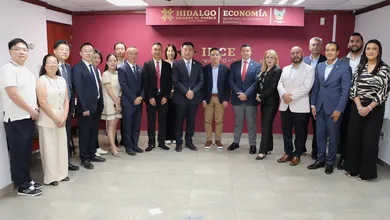 Autoridades de Hidalgo y representantes de Hunan