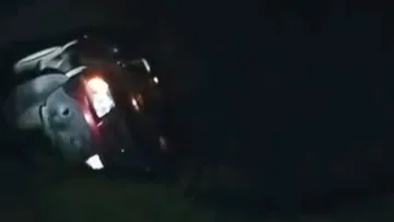 Camioneta volcada en Tizayuca