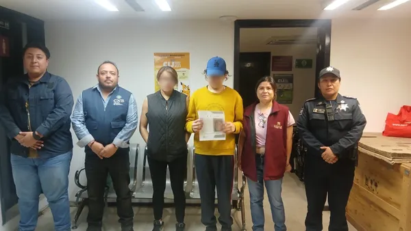 Policías de Pachuca localizan a menor extraviado.