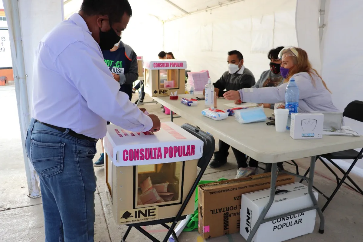 En calma y con casi 100% de casillas transcurre Consulta Popular