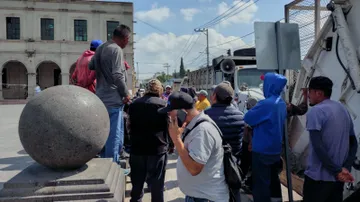 Trabajadores de limpia en Actopan protestan por condiciones precarias