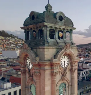 Pachuqueños celebran 115 años del Reloj