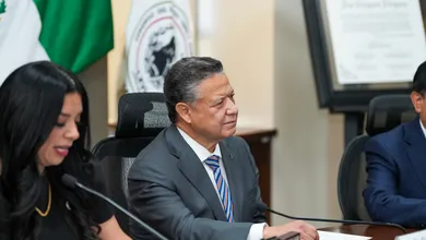 Gobernador Julio Menchaca en el Congreso local