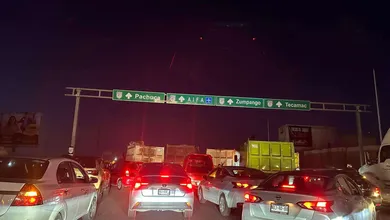 Presunto ladrón salta de tráiler en movimiento durante persecución en la México–Pachuca.