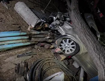 Conductor ebrio provoca caos en Ixmiquilpan: choca moto, casa y termina detenido