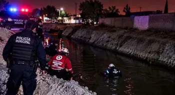 Hombre sobrevive tras ser arrojado a un canal durante la madrugada en Tula de Allende