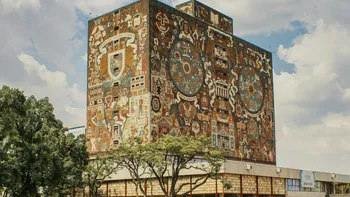 Los amparos contra examen de control de la UNAM suman nuevos rechazos; un juez argumentó que la autonomía universitaria impide su procedencia.