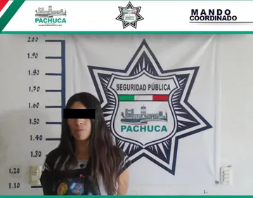 Detienen a mujer por presunto narcomenudeo en Pachuca