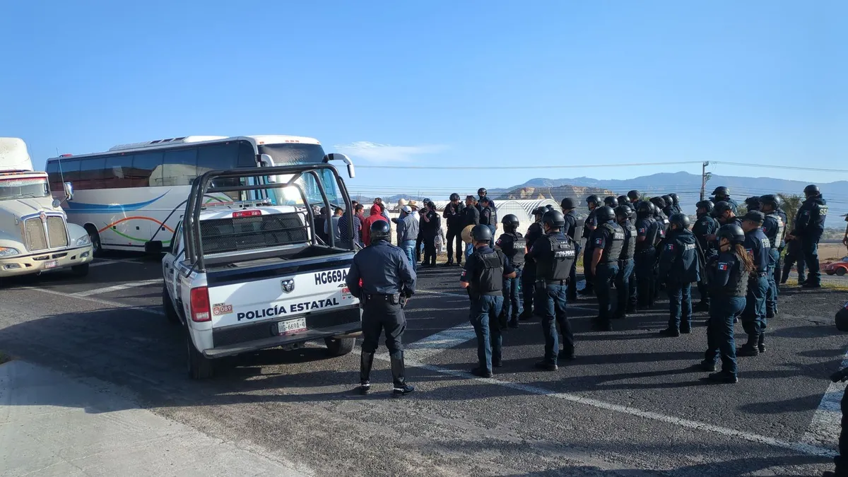 Bloquean la carretera Pachuca-Actopan en bulevar Santa Catarina