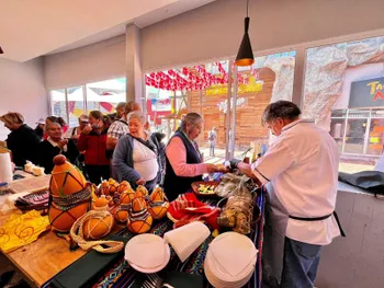 Tezontepec de Aldama y Universidad La Salle se unen para profesionalizar a artesanos locales