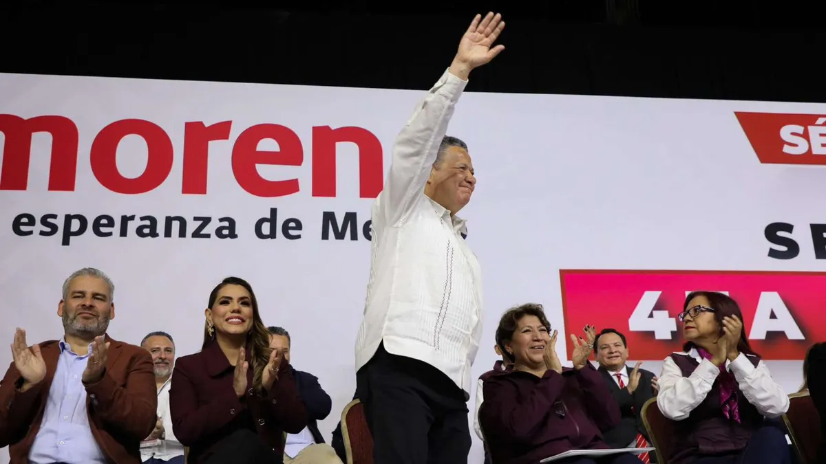 Julio Menchaca participa en el Congreso Nacional de Morena