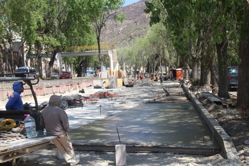 Pachuca reubicará ambulantes en abril; plaza Constitución quedará libre en una semana, señala Jorge Reyes