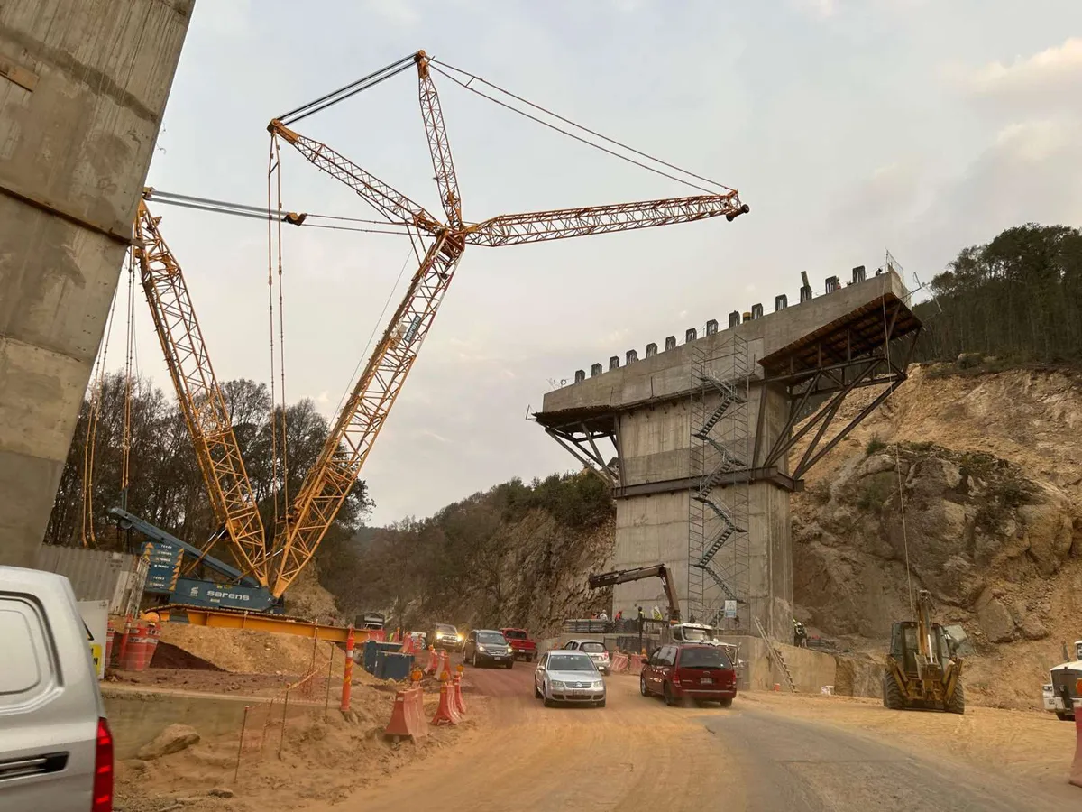 ¿En riesgo la carretera Pachuca-Huejutla? Vecinos frenan obras por falta de indemnización