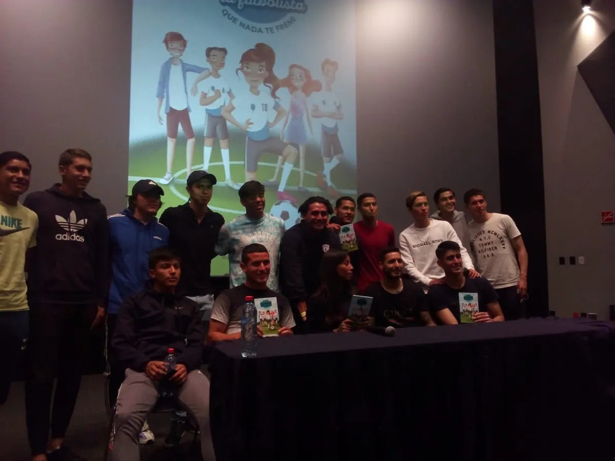 Presentan el libro “Juana la Futbolista” de Evelina Cabrera