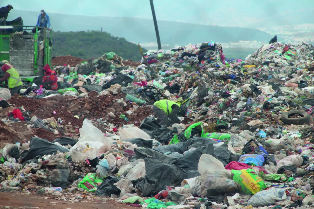 Preparan nuevo patio de transferencia y celda provisional en El Huixmí