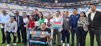 Autoridades turísticas y embajadora de Sudáfrica