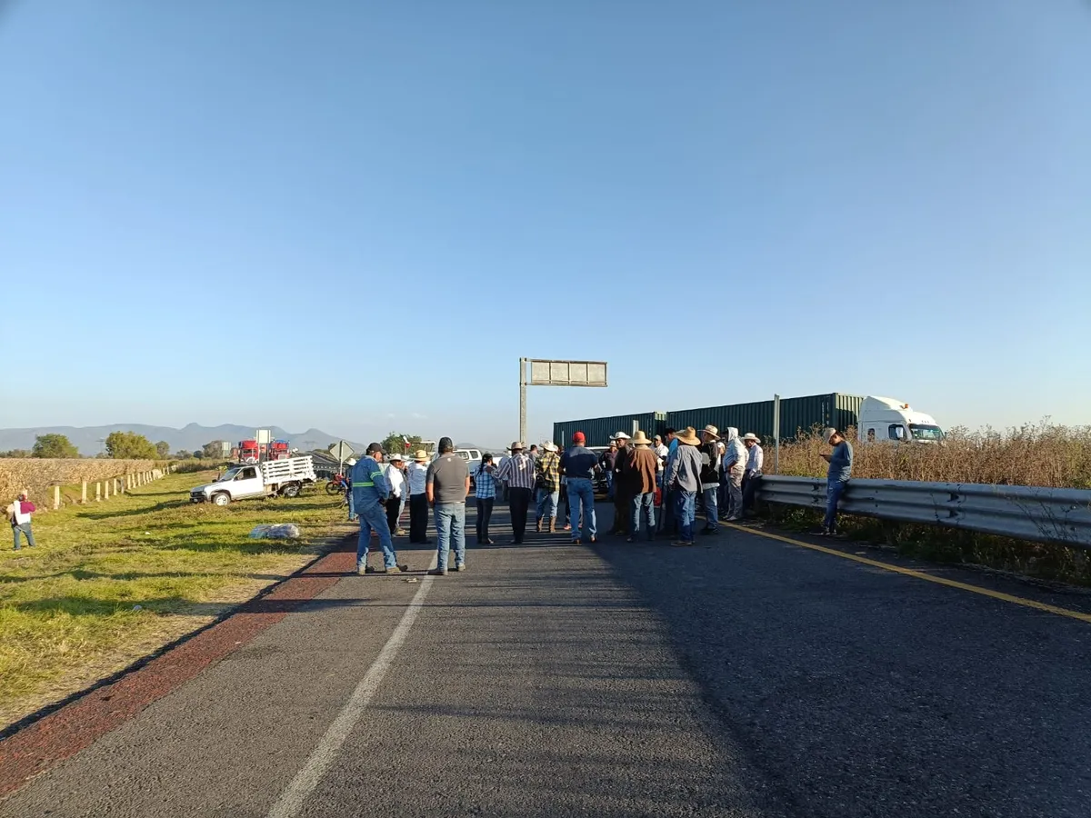 Campesinos de Tula retiran bloqueo tras agresiones