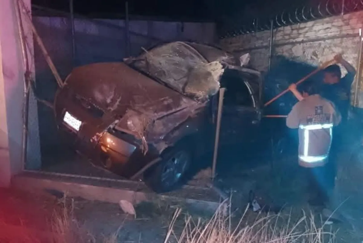 Accidente en Actopan: un herido de gravedad tras chocar contra malla ciclónica