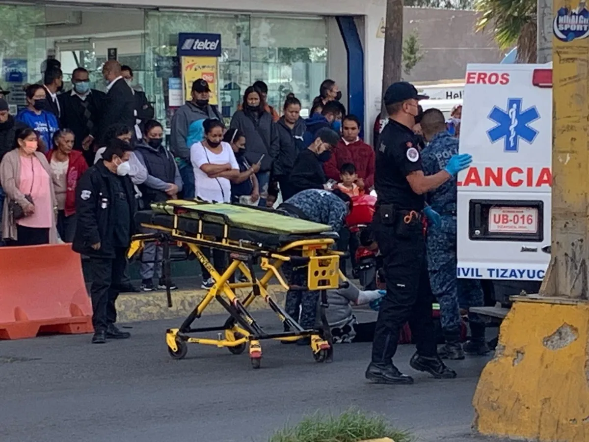 Motociclista atropella a mujer en calle del centro de Tizayuca