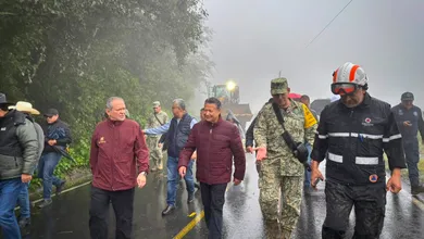 Julio Menchaca recorre la Sierra Alta, y encabeza las acciones de apoyo tras afectaciones por las fuertes lluvias