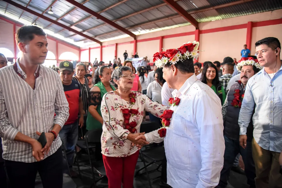 Rutas de la transformación: Menchaca Salazar anuncia inversión en Lolotla