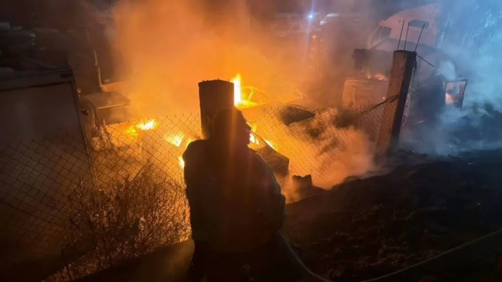 ¡Al corralón no! Se incendia depósito de vehículos en Tizayuca