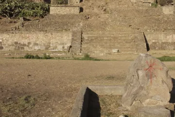Primer año de Huapalcalco como Zona Arqueológica: desacatan mandato presidencial sobre plan