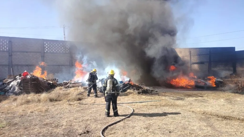 Incendio cerca de este bulevar en Hidalgo: ¿qué ocurre?