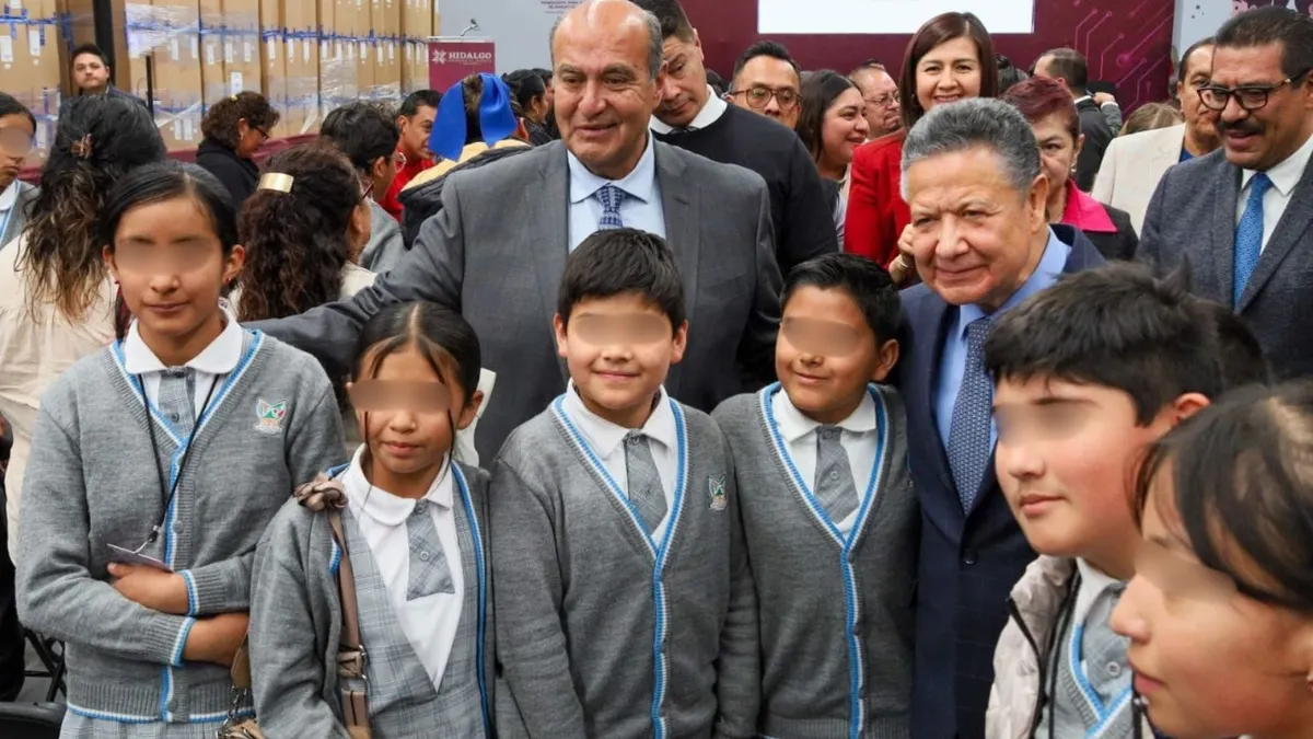 Estudiantes de Hidalgo regresan a clases