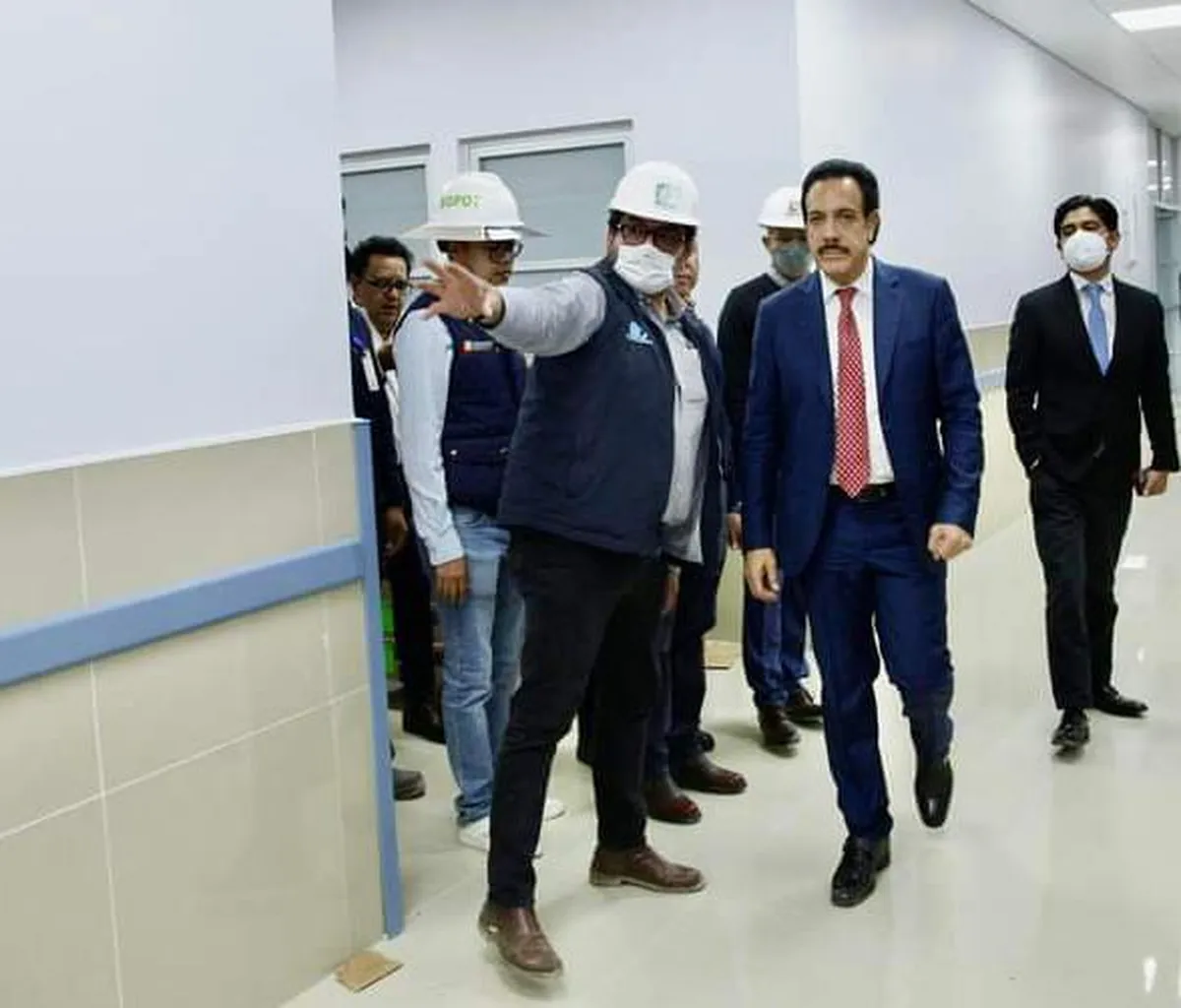 Omar Fayad supervisó avance de Nuevo Hospital General en Pachuca