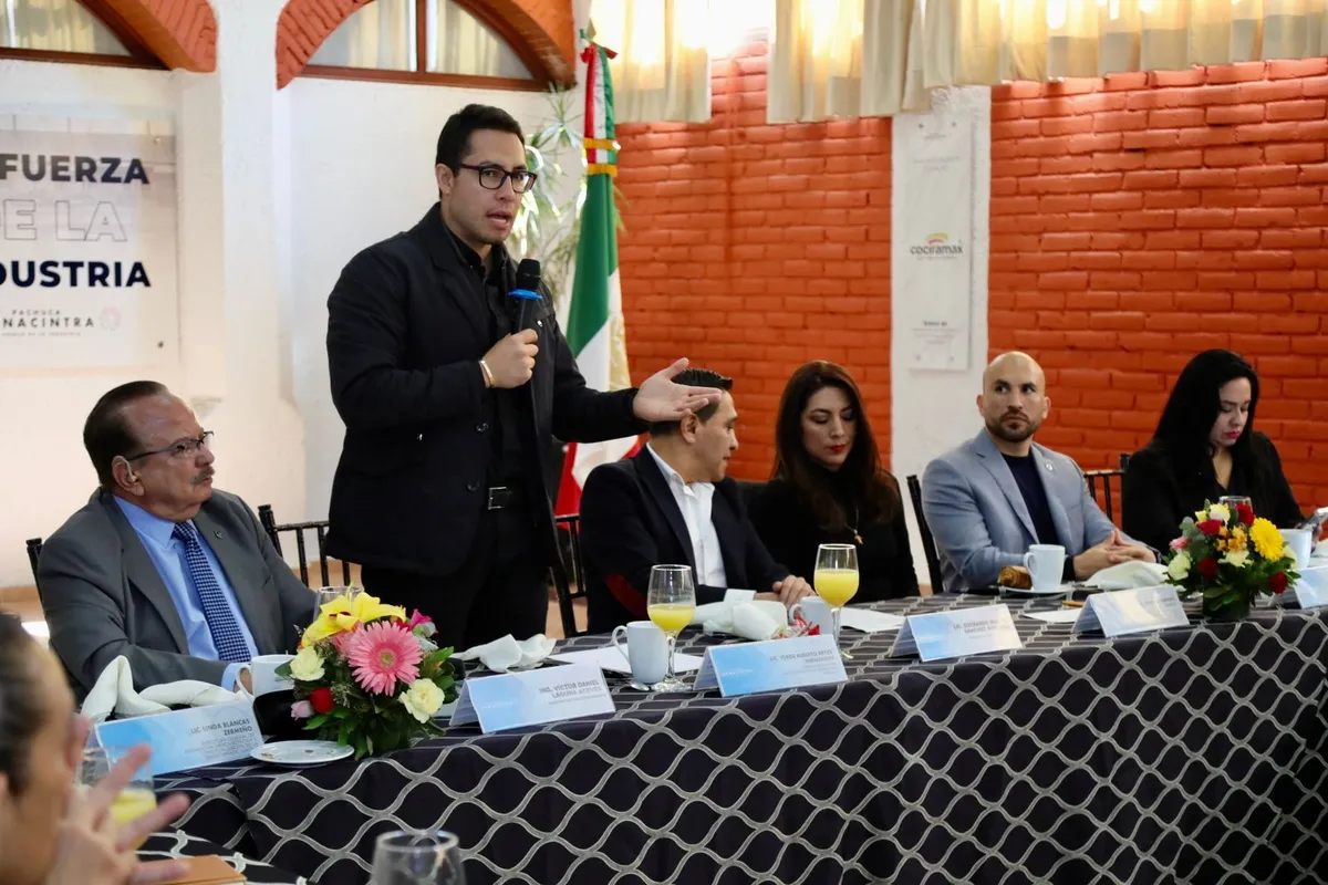 Subsecretario de Infraestructura Pública Fortalece Vínculos Empresariales en Pachuca