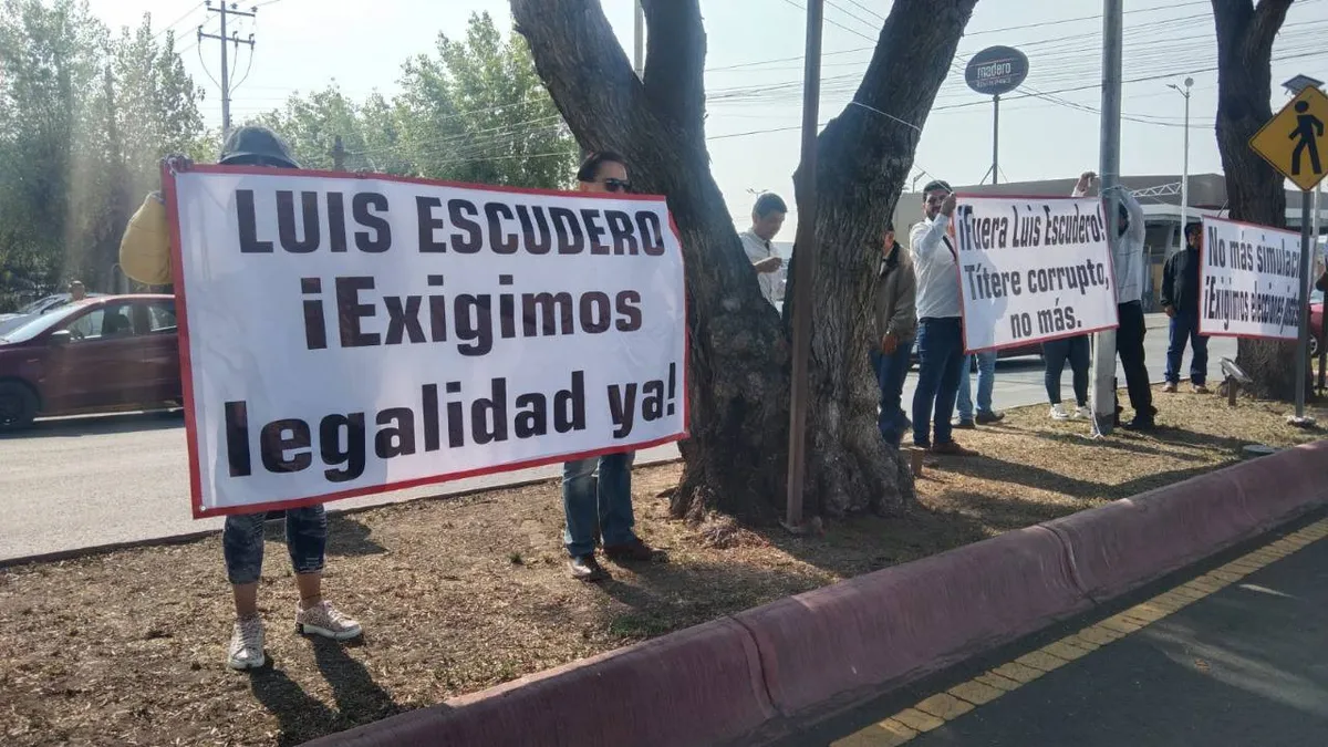 Manifestación en Canaco Servytur Pachuca: Exigen la destitución de Luis Miguel Escudero