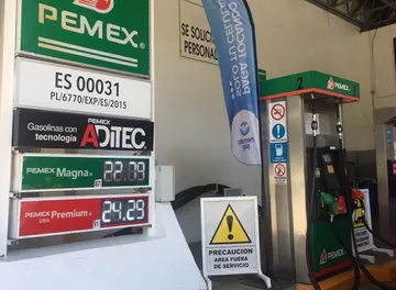 ¿Litro de gasolina en $24? Este es el plan de Pemex para evitar gasolinazos