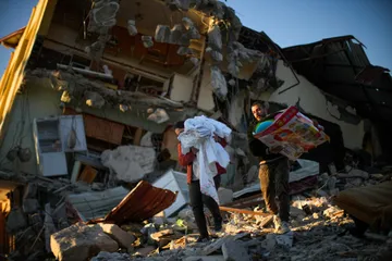 Se marchan rescatistas de Turquía y Siria; casi 40 mil muertos por sismos