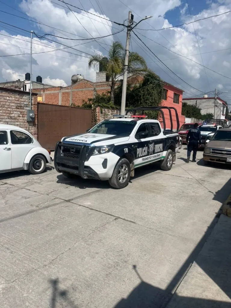 Fuerte movilización policial por riña entre dos mujeres en Tizayuca