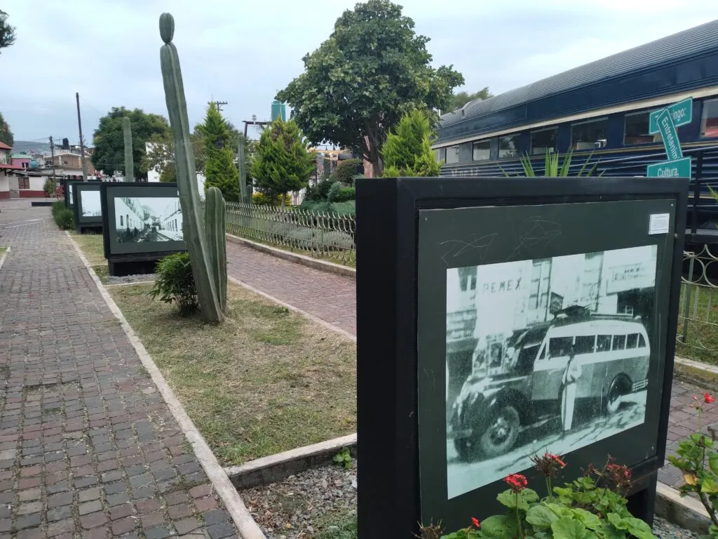 Iluminación temática en la Estación del Ferrocarril de Tulancingo: Buscan atraer turismo durante todo el año