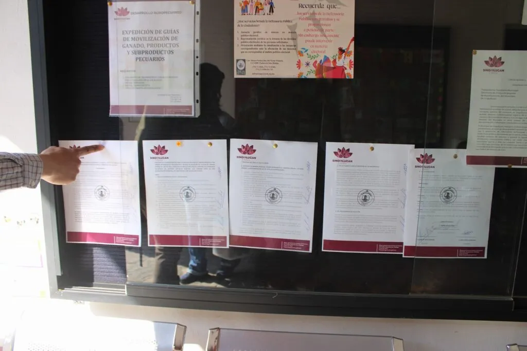 En medio de crisis en Singuilucan contralor renuncia, emiten convocatoria