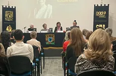 Lejos de plantear un ajuste de cuentas, la autora presenta un balance