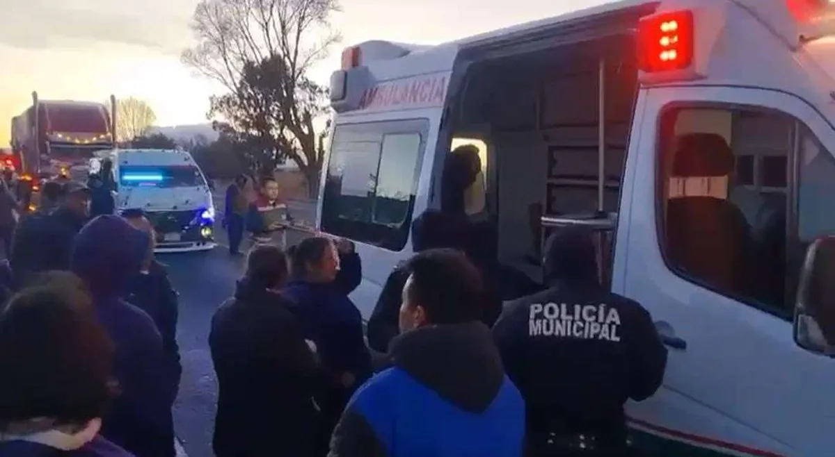 Autopista Tlaxcala-Texmelucan: atropellan a peregrinos; 3 lesionados